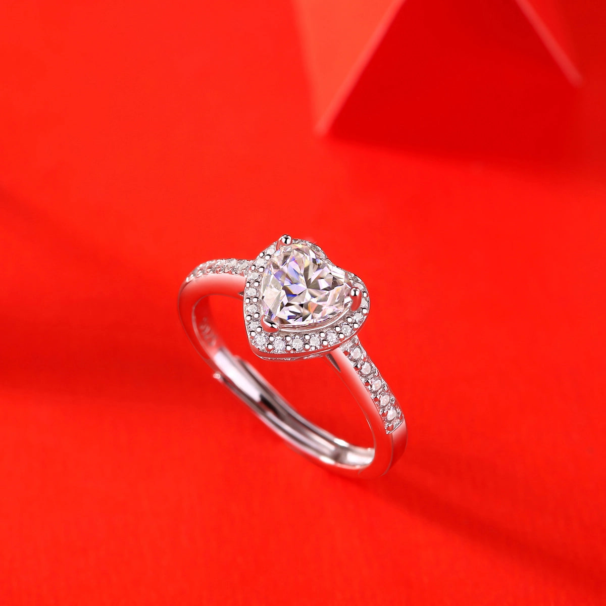 Heart Moissanite Engagement Ring | 1ct 3EX Cut | S925 Silver Halo | GRA Certified