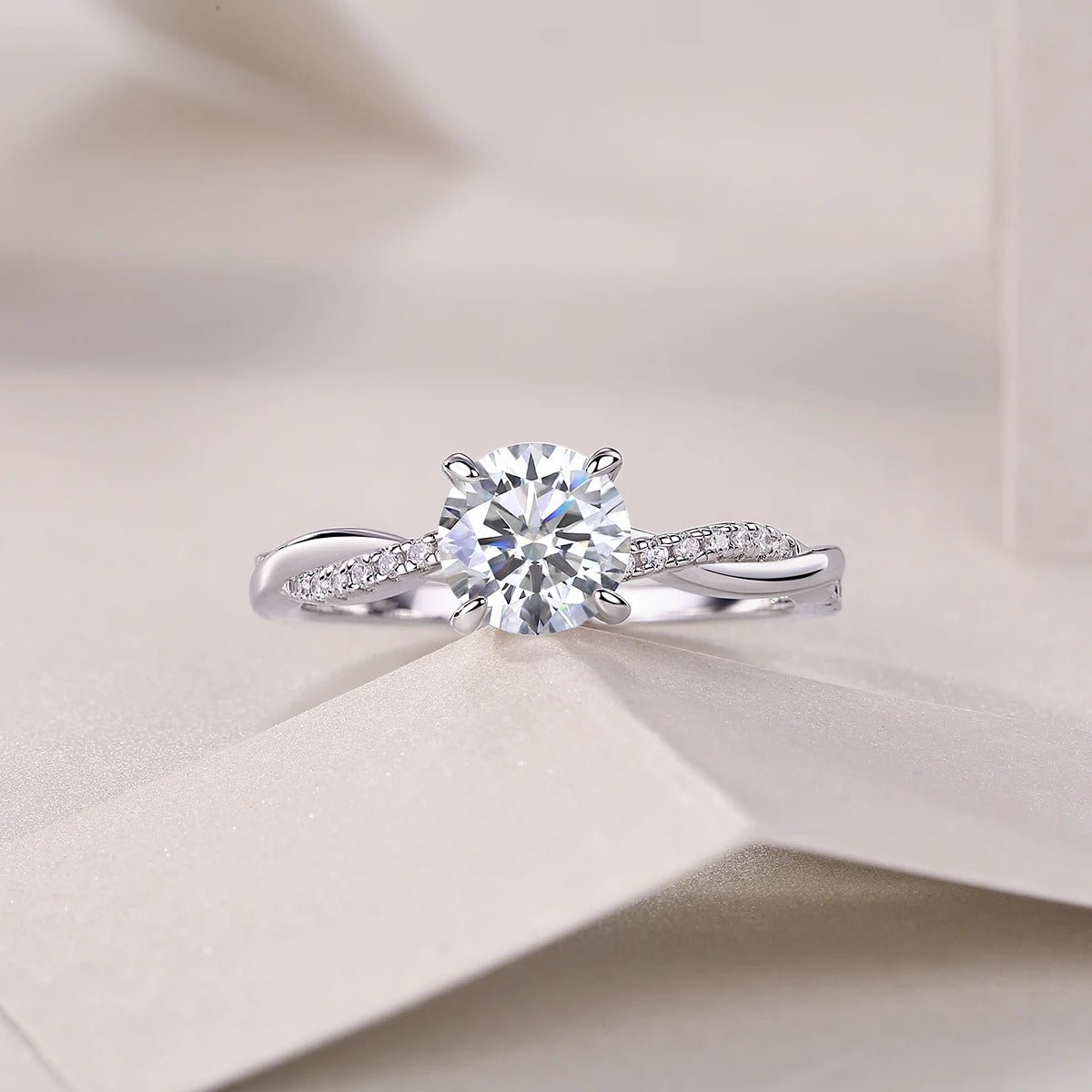 1ct Moissanite Twisted Band Ring | S925 Silver 18K Gold Plated | 6.5mm VVS1 D-Color | CZ Accents | Charmsolo