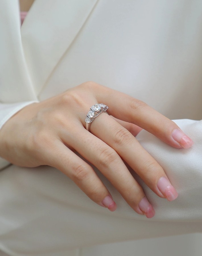 Moissanite Cocktail Ring 925 Silver – 1ct VVS1 D Color 8H8A + Zircon Accents