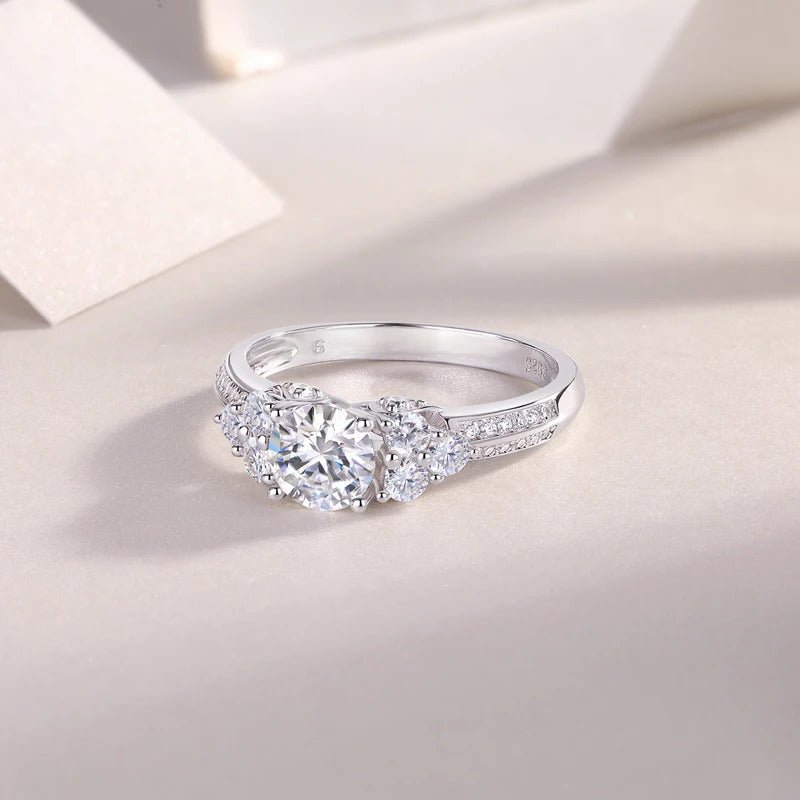 Moissanite Multi-Stone Ring 925 Silver – 1ct VVS1 D Color Prong Setting | Charmsolo