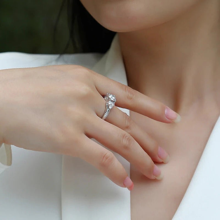 Moissanite Multi-Stone Ring 925 Silver – 1ct VVS1 D Color Prong Setting | Charmsolo
