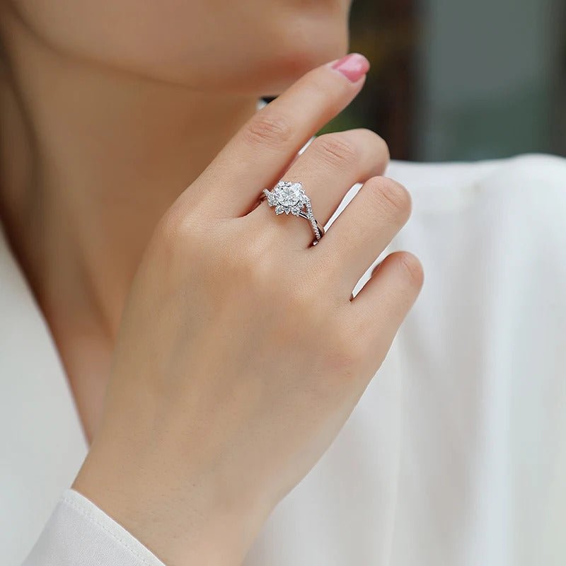 Charmsolo 1Ct Moissanite Crown Sunflower Ring | S925 Silver 18K Gold Plated | VVS1 D Color Petal Design GRA Certified | R12991