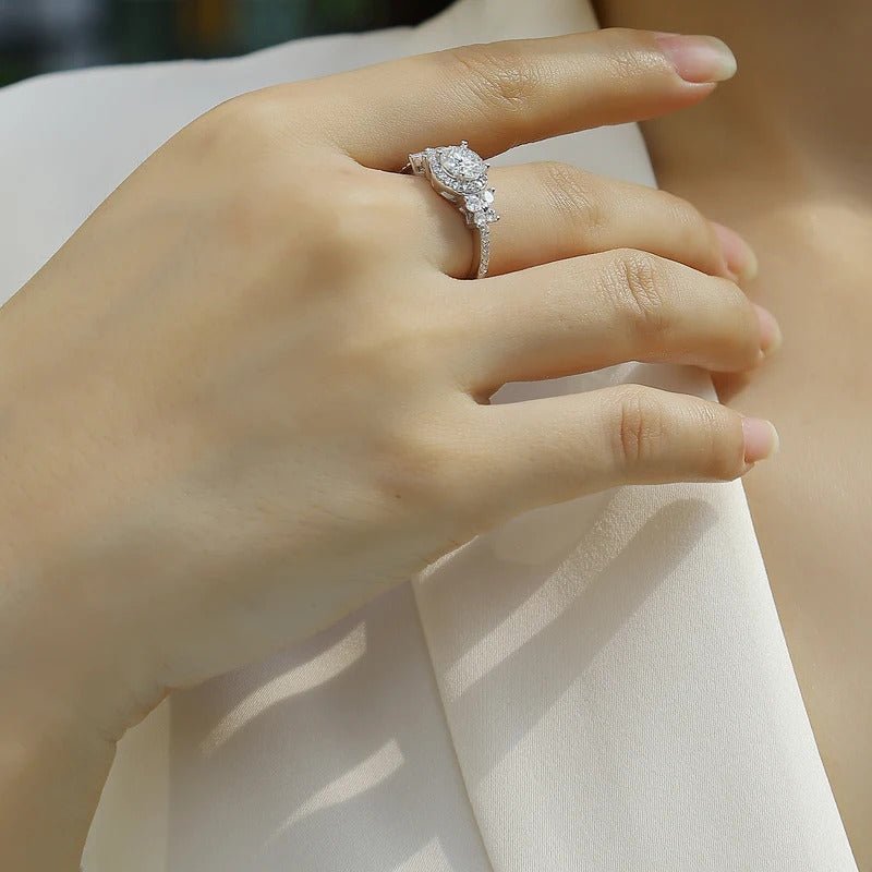 Charmsolo 1ct Moissanite Pavé Ring – 925 Sterling Silver 18K Gold Plated