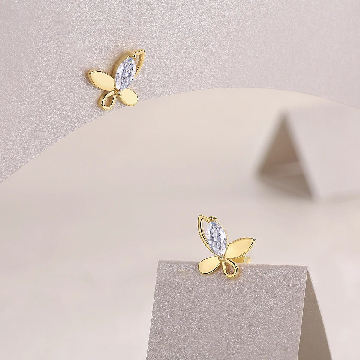 Charmsolo Butterfly Stud Earrings | S925 Silver 18K Gold Plated | VVS1 D Color Marquise Moissanite | E15247