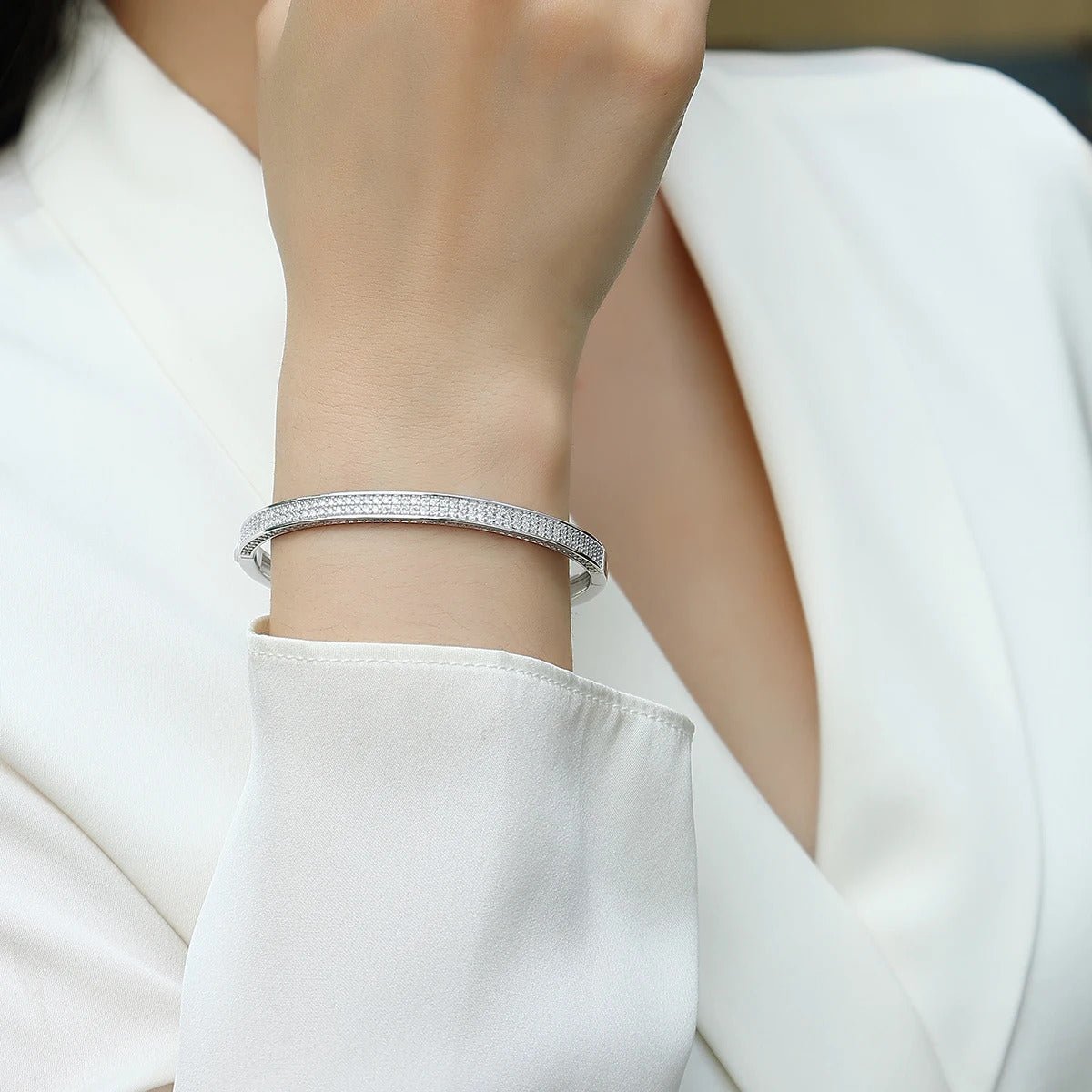 Charmsolo Full Moissanite Spring Buckle Bangle | S925 Silver | VVS1 D Color 204-Stone 8H8A Cut Geometric | B18899