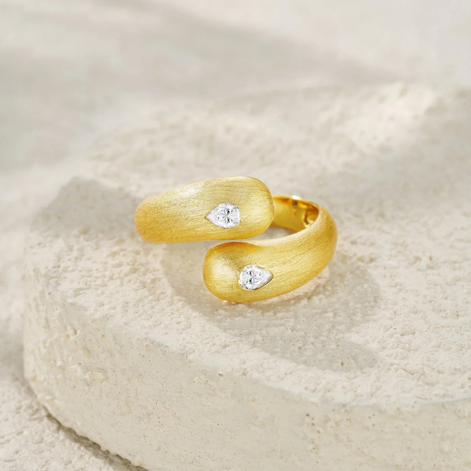 Charmsolo Moissanite Pear Shape Dual-Stone Ring | S925 Silver 18K Gold Plated | VVS1 D Color 8H8A Cut Ethnic Style | R14905