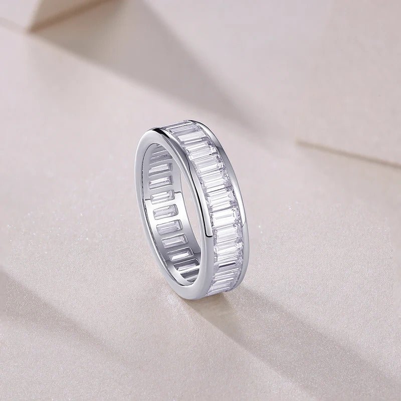 Charmsolo R13792 925 Sterling Silver Moissanite Geometric Ring – D Color VVS1, 27 Stones Pavé Band