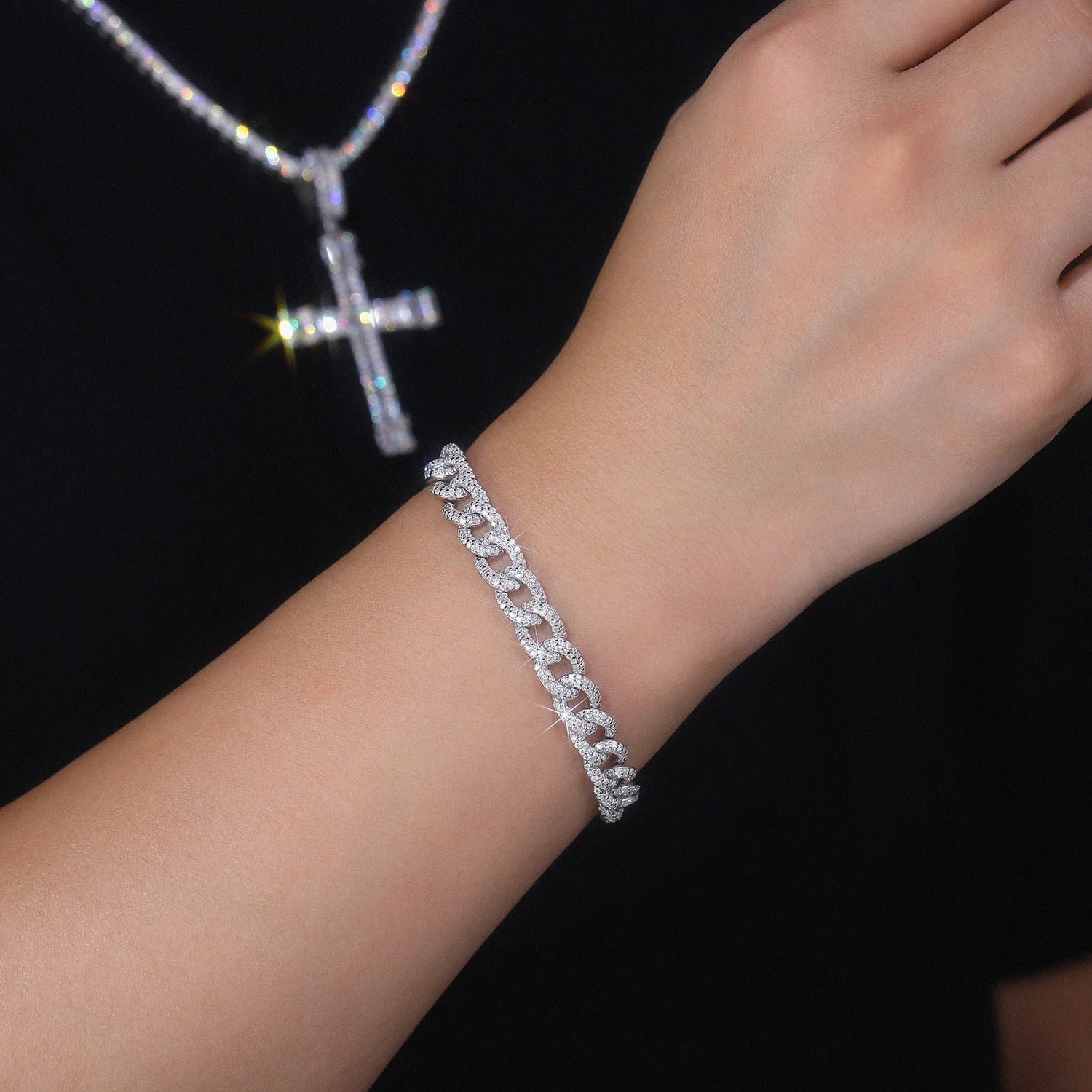 Full Pavé Moissanite Cuban Link Bracelet | S925 Silver 18K Gold Plated | 617 Eight Hearts & Arrows Stones | 7.17ct | GRA Certified | Charmsolo