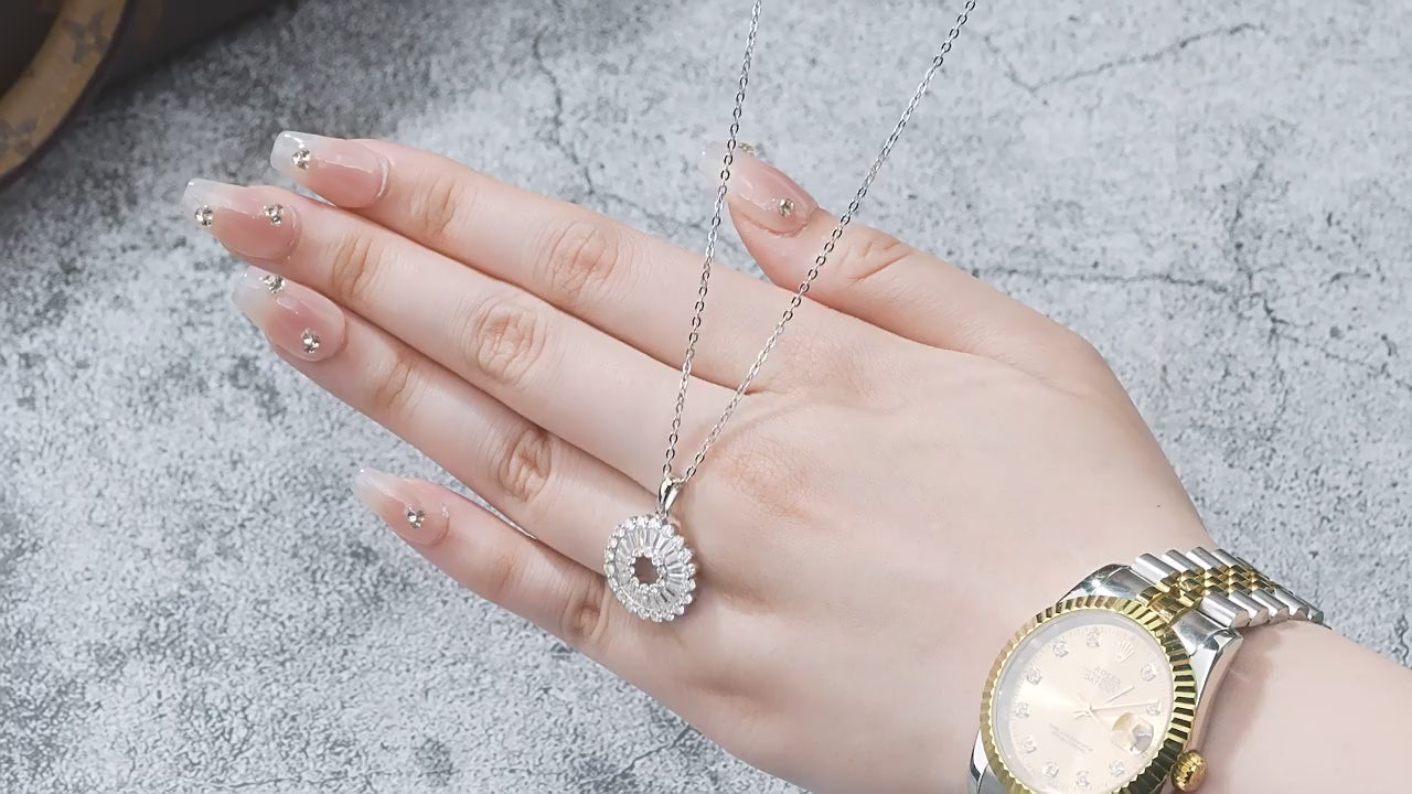 Charmsolo Baby's Breath Moissanite Necklace | S925 Silver VVS1 D Color Floral Pendant | GRA Certified