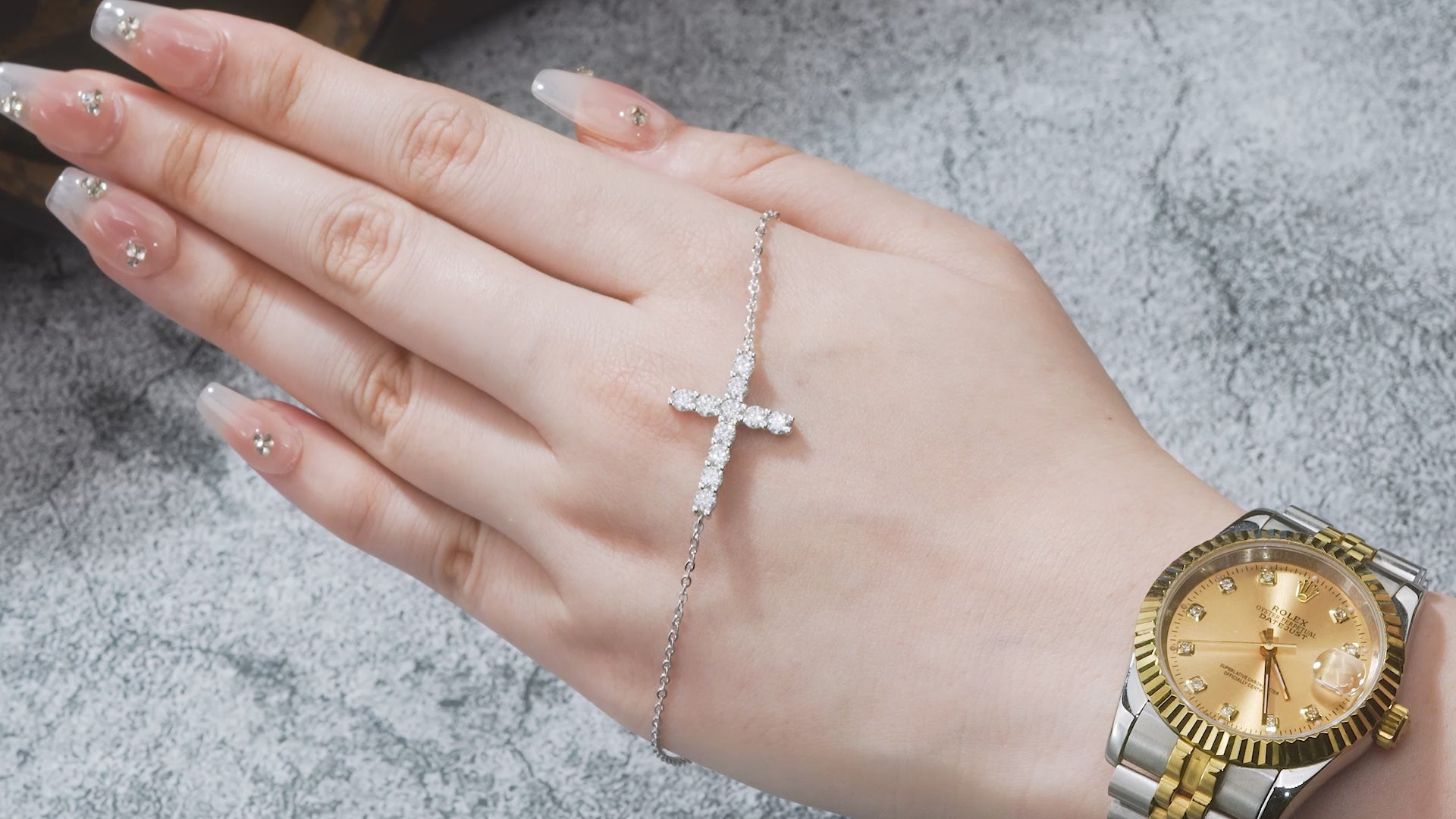 Charmsolo 925 Sterling Silver Cross Bracelet with Moissanite – 18K White Gold Plated | L17246
