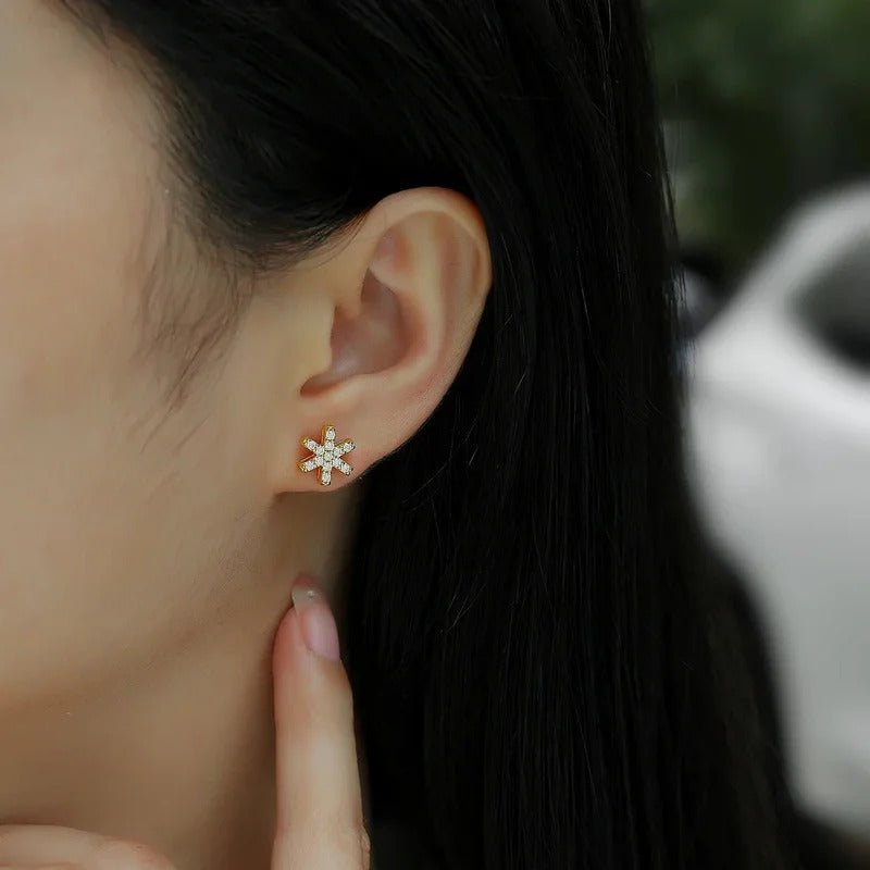 Snowflake Moissanite Stud Earrings | 925 Silver 18K Yellow Gold Plated | 26 VVS1 D Color Stones