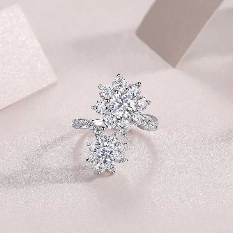 Sunflower Moissanite Halo Ring | S925 Silver 18K Gold Plated | 29 VVS1 Stones | GRA Certified | Charmsolo